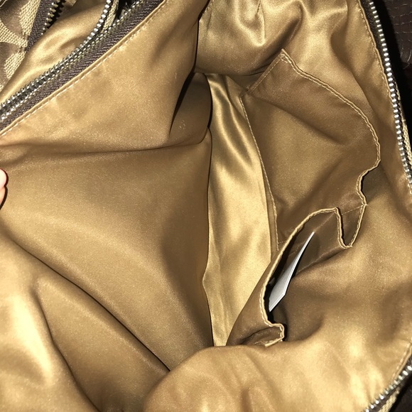 Coach 100% Authentic Shoulder Bag - Picture 4 of 8